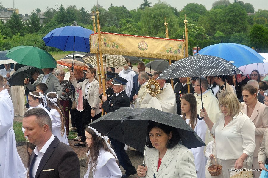 110 Procesja eucharystyczna.jpg
